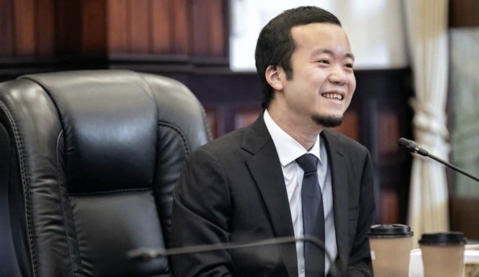 Truyền thông Hồng Kông hé lộ cánh tay phải của "ông trùm" Chen Zhi- Ảnh 1.