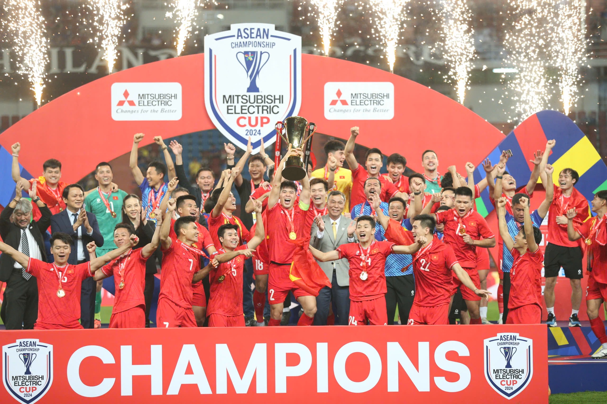 FIFA ra tay, tuyển Việt Nam sắp được dự AFF Cup phiên bản mới, Indonesia mừng thầm- Ảnh 2. FIFA ra tay, tuyển Việt Nam sắp được dự AFF Cup phiên bản mới, Indonesia mừng thầm- Ảnh 2.