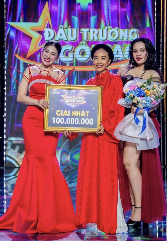 Nữ ca sĩ vừa mua nhà ở Thủ Đức: Nhờ bố mẹ nuôi con, cực sexy nhưng chưa nghĩ tới chuyện kết hôn lần 2- Ảnh 4.