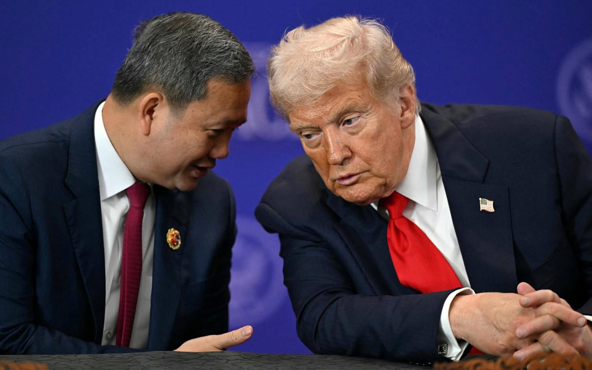 Thủ tướng Campuchia lần đầu trò chuyện với ông Trump: Mỹ bỏ cấm vận vũ khí, nối lại tập trận sau 8 năm