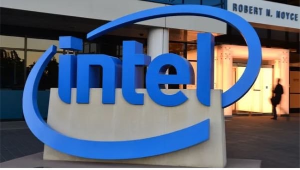 Intel sa thải hơn 35.000 nhân viên chỉ trong 2 năm: Cuộc tái cấu trúc chưa từng có nhằm ‘cứu lấy tương lai của tập đoàn’- Ảnh 1.
