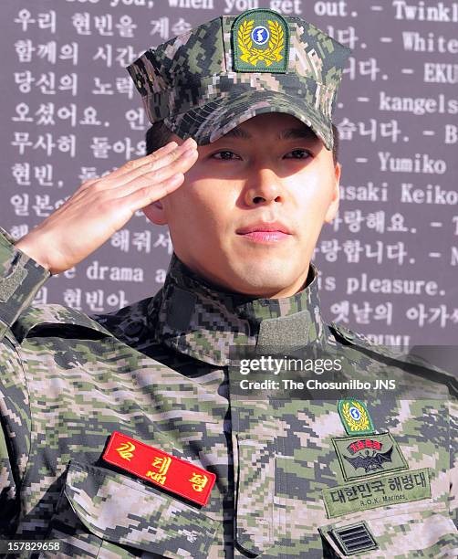 Hyun Bin gia nhập lực lượng đặc biệt- Ảnh 2. Hyun Bin gia nhập lực lượng đặc biệt- Ảnh 2.