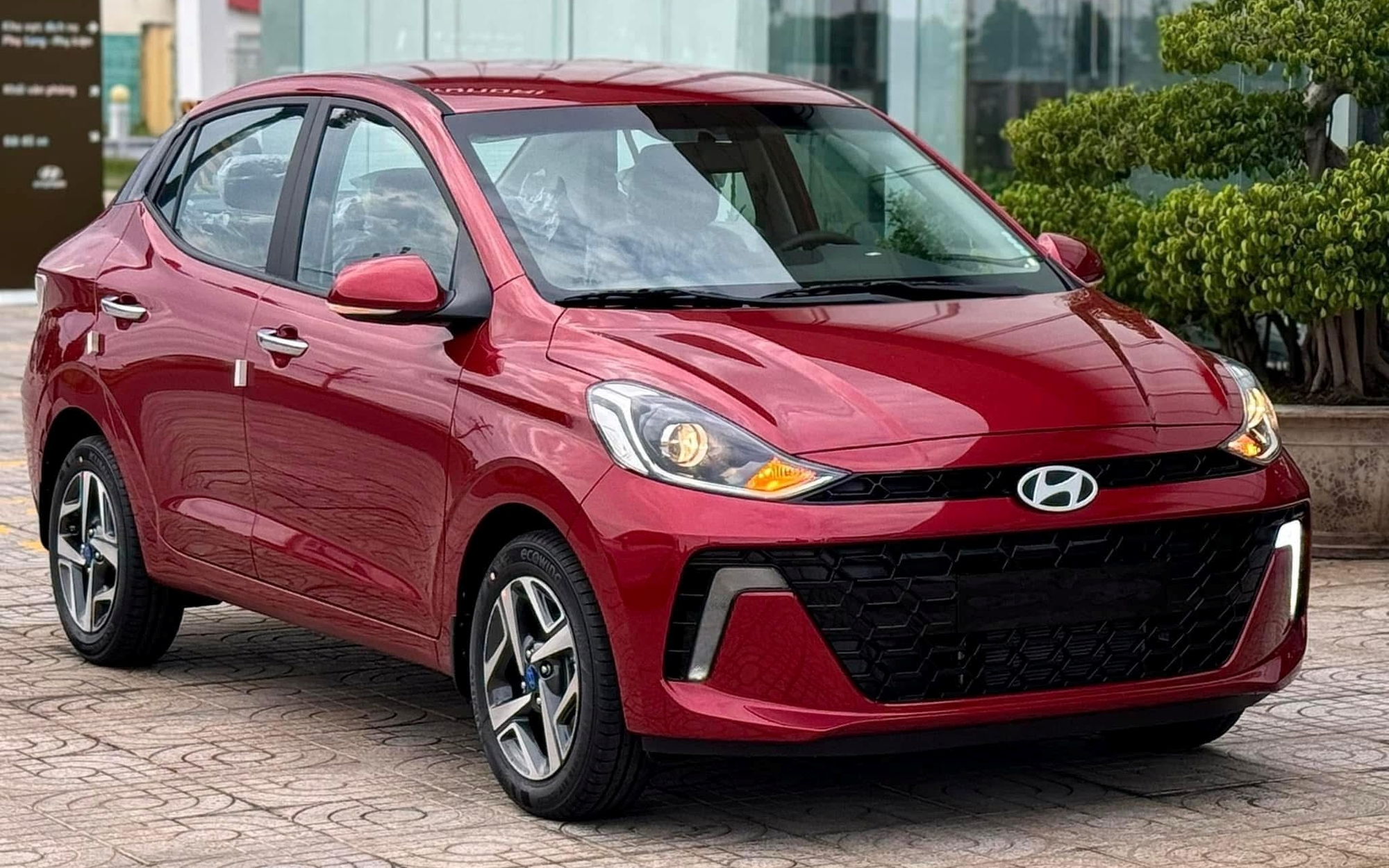 Không chỉ chính hãng, hàng loạt đại lý Hyundai giảm giá hàng chục triệu đồng cho cả i10, Venue…- Ảnh 2. Không chỉ chính hãng, hàng loạt đại lý Hyundai giảm giá hàng chục triệu đồng cho cả i10, Venue…- Ảnh 2.