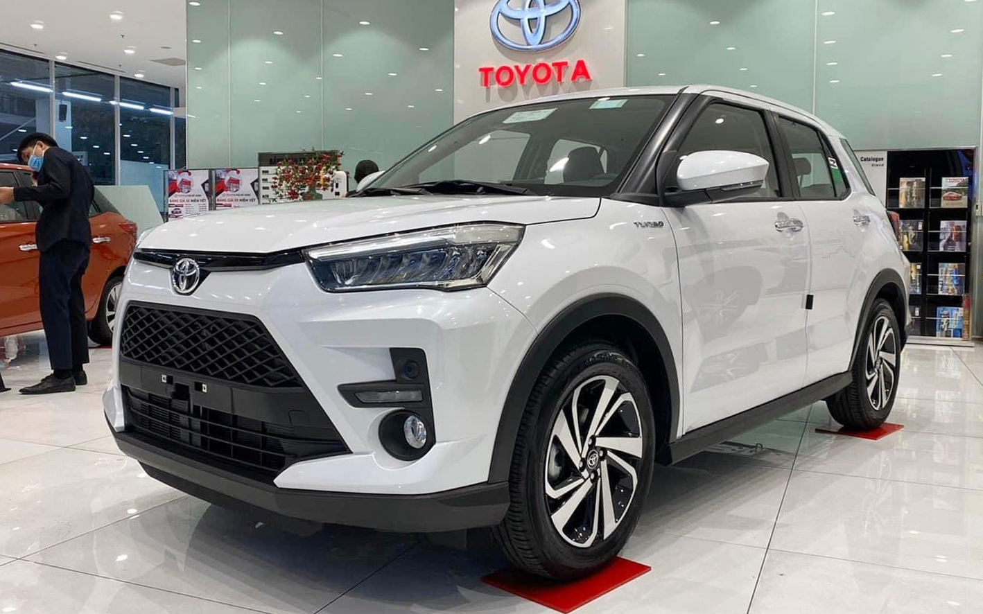 Loạt đối thủ của Fronx giảm giá hàng chục triệu đồng tại Việt Nam: Sonet bản mới liên tục giảm, Venue thực tế còn 450 triệu đồng- Ảnh 8. Loạt đối thủ của Fronx giảm giá hàng chục triệu đồng tại Việt Nam: Sonet bản mới liên tục giảm, Venue thực tế còn 450 triệu đồng- Ảnh 8.