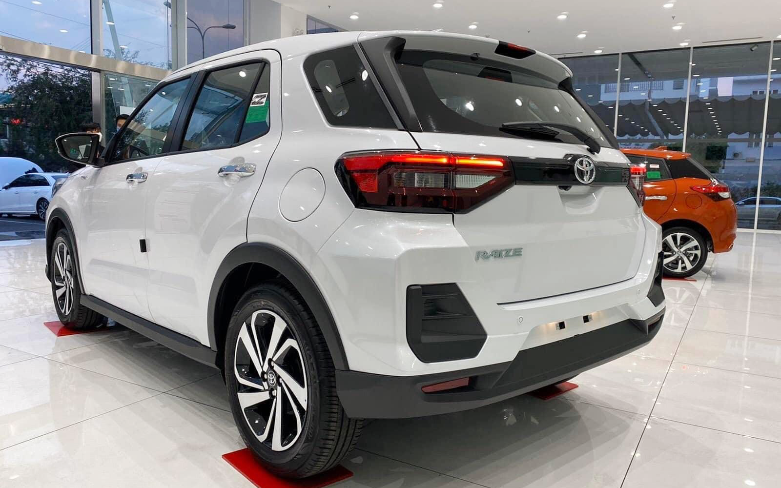 Loạt đối thủ của Fronx giảm giá hàng chục triệu đồng tại Việt Nam: Sonet bản mới liên tục giảm, Venue thực tế còn 450 triệu đồng- Ảnh 9. Loạt đối thủ của Fronx giảm giá hàng chục triệu đồng tại Việt Nam: Sonet bản mới liên tục giảm, Venue thực tế còn 450 triệu đồng- Ảnh 9.