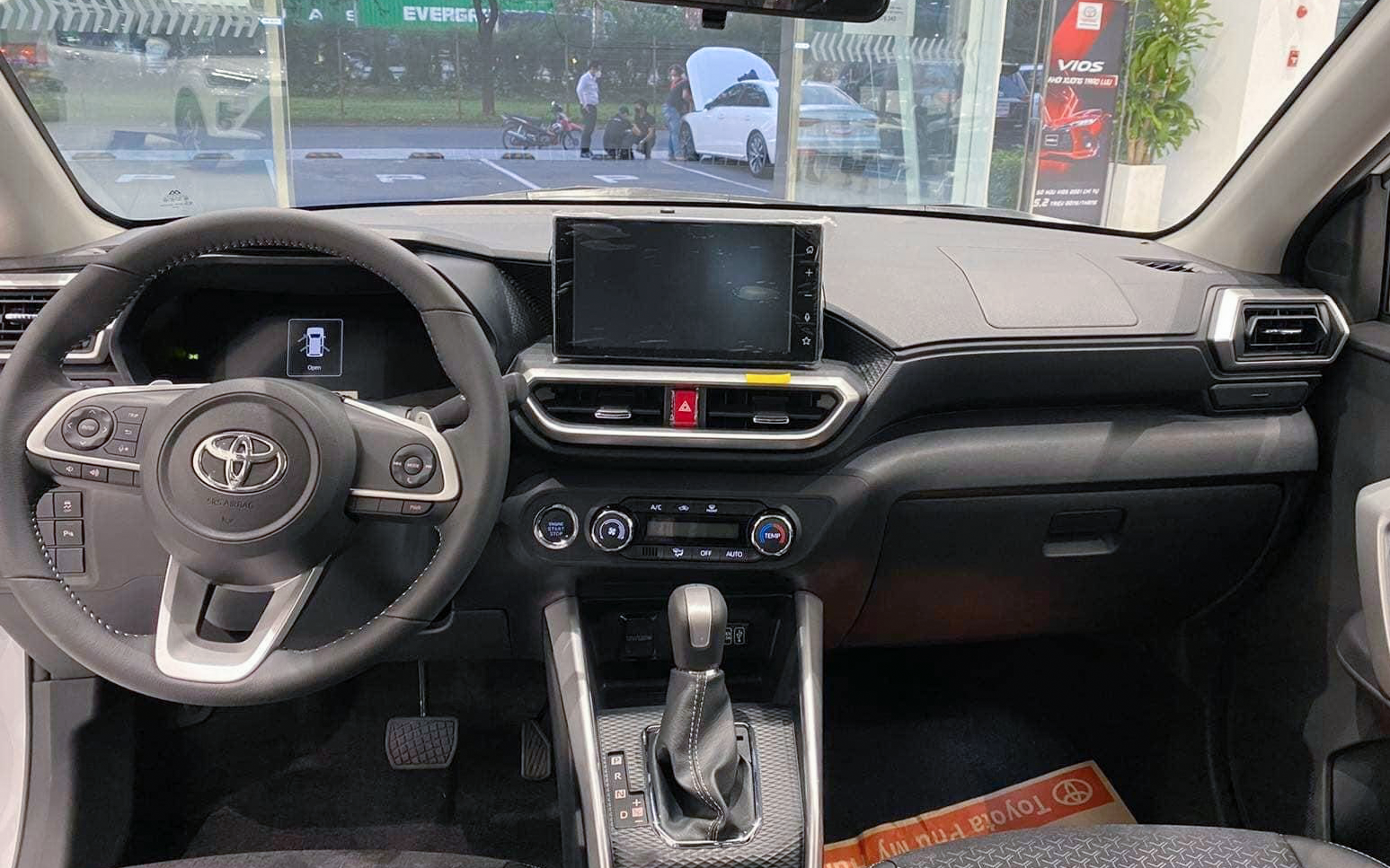 Loạt đối thủ của Fronx giảm giá hàng chục triệu đồng tại Việt Nam: Sonet bản mới liên tục giảm, Venue thực tế còn 450 triệu đồng- Ảnh 10. Loạt đối thủ của Fronx giảm giá hàng chục triệu đồng tại Việt Nam: Sonet bản mới liên tục giảm, Venue thực tế còn 450 triệu đồng- Ảnh 10.