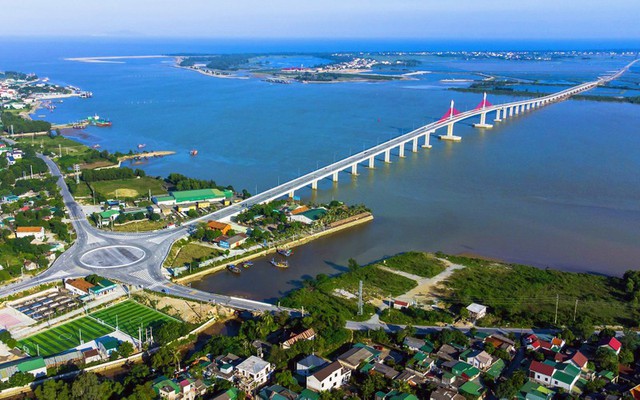 Tập đoàn Trung Quốc hơn 360.000 nhân viên, đã nghiên cứu thị trường Việt Nam gần một thập kỷ muốn góp phần đưa một tỉnh miền Trung phát triển - Ảnh 2. Tập đoàn Trung Quốc hơn 360.000 nhân viên, đã nghiên cứu thị trường Việt Nam gần một thập kỷ muốn góp phần đưa một tỉnh miền Trung phát triển - Ảnh 2.