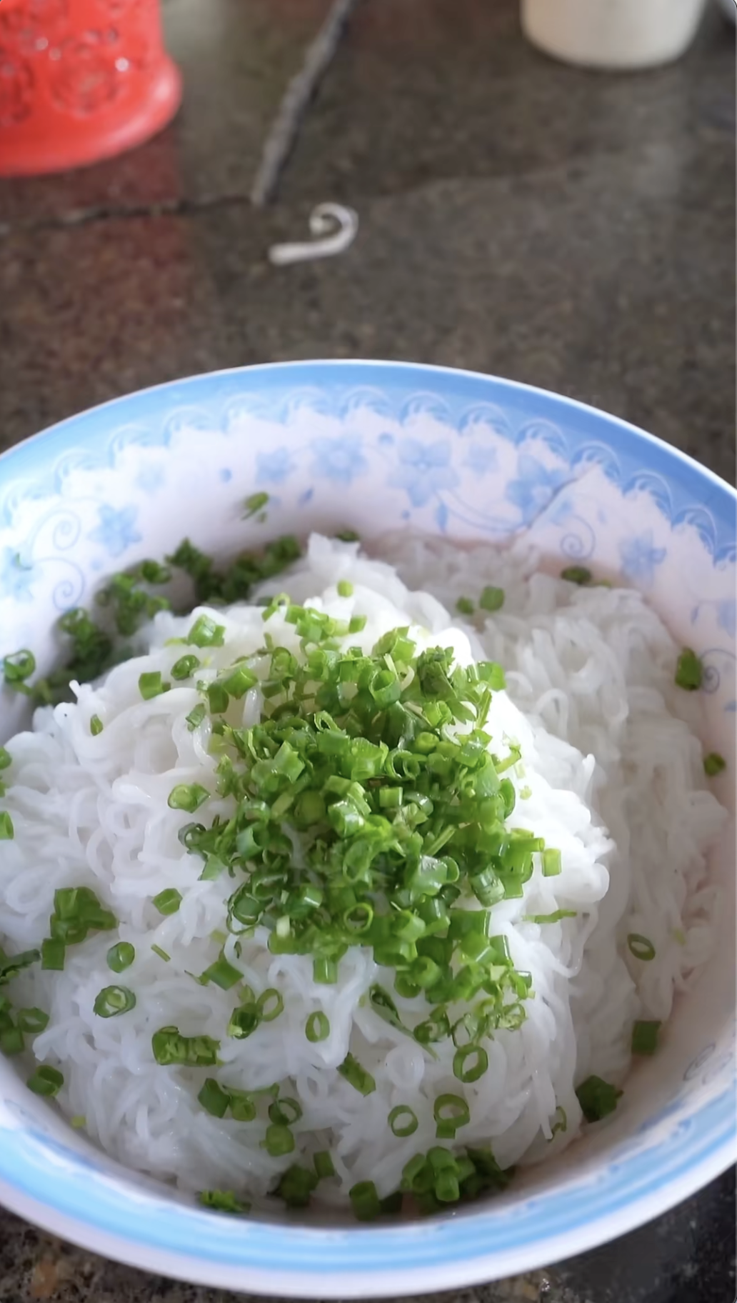 Sự thật đằng sau tô bún đắt nhất Việt Nam- Ảnh 6.