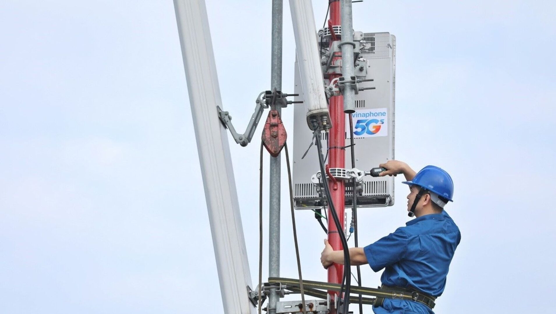 Nokia "thắng kép" tại Việt Nam: Vừa ký hợp đồng hạ tầng mới với VNPT, vừa vận hành cứ điểm sản xuất AirScale toàn cầu - Ảnh 2. Nokia "thắng kép" tại Việt Nam: Vừa ký hợp đồng hạ tầng mới với VNPT, vừa vận hành cứ điểm sản xuất AirScale toàn cầu - Ảnh 2.