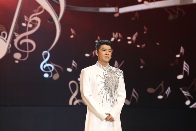 Hái Gia Liu tiết lộ cát-xê mời Ưng Hoàng Phúc- Ảnh 1. Hái Gia Liu tiết lộ cát-xê mời Ưng Hoàng Phúc- Ảnh 1.