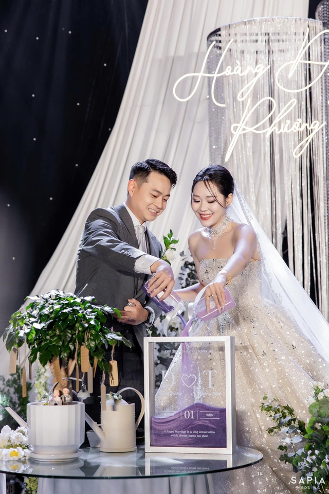 Sao nam Vbiz và vợ yêu 9 năm thông báo có con sau 7 tháng kết hôn- Ảnh 3. Sao nam Vbiz và vợ yêu 9 năm thông báo có con sau 7 tháng kết hôn- Ảnh 3.