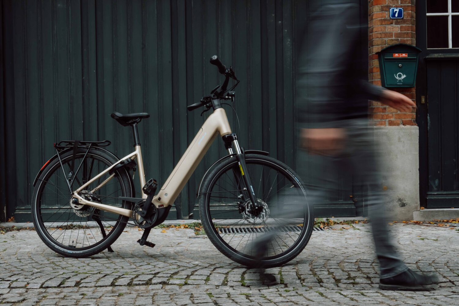 Xe đạp trợ lực Atom+ NX mới ra mắt: Động cơ Bosch tăng 4 lần lực đạp, chạy 145km/lần sạc, giá đắt hơn SH 160i- Ảnh 2.