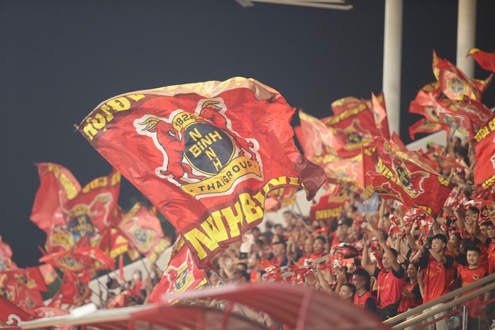 Vòng 8 V-League 2025-2026: Ninh Bình FC bứt tốc! - Ảnh 2.