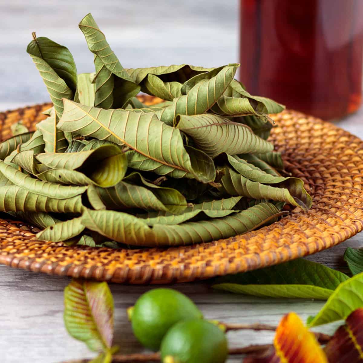Loại lá dân dã là 
