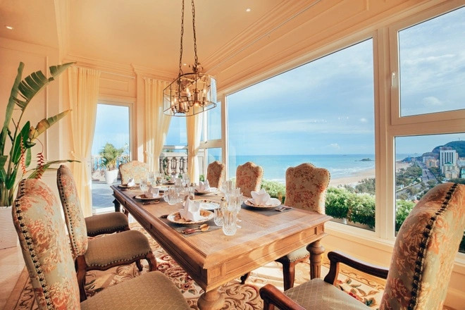 Hoa hậu Việt có tài sản nghìn tỷ: 2 lần đò, là mẹ 4 con, U50 vẫn trẻ đẹp như gái đôi mươi- Ảnh 5. Hoa hậu Việt có tài sản nghìn tỷ: 2 lần đò, là mẹ 4 con, U50 vẫn trẻ đẹp như gái đôi mươi- Ảnh 5.