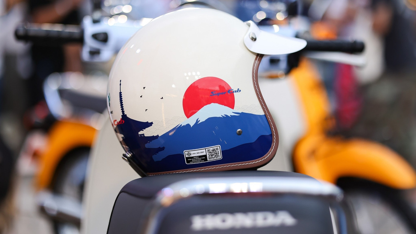 Cận cảnh Honda Super Cub phi&ecirc;n bản giới hạn 500 chiếc vừa tr&igrave;nh l&agrave;ng- Ảnh 6.