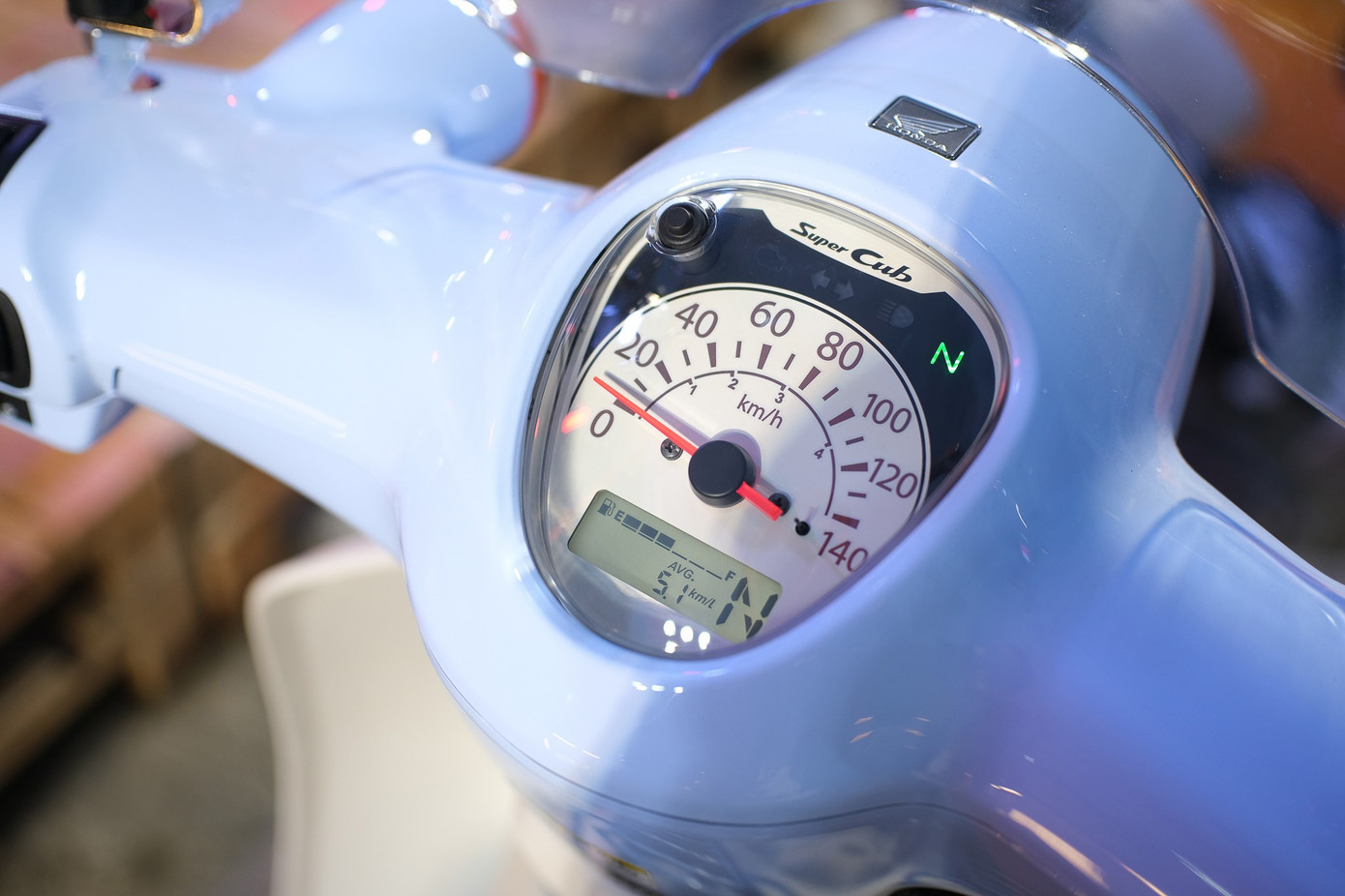 Cận cảnh Honda Super Cub phi&ecirc;n bản giới hạn 500 chiếc vừa tr&igrave;nh l&agrave;ng- Ảnh 8.