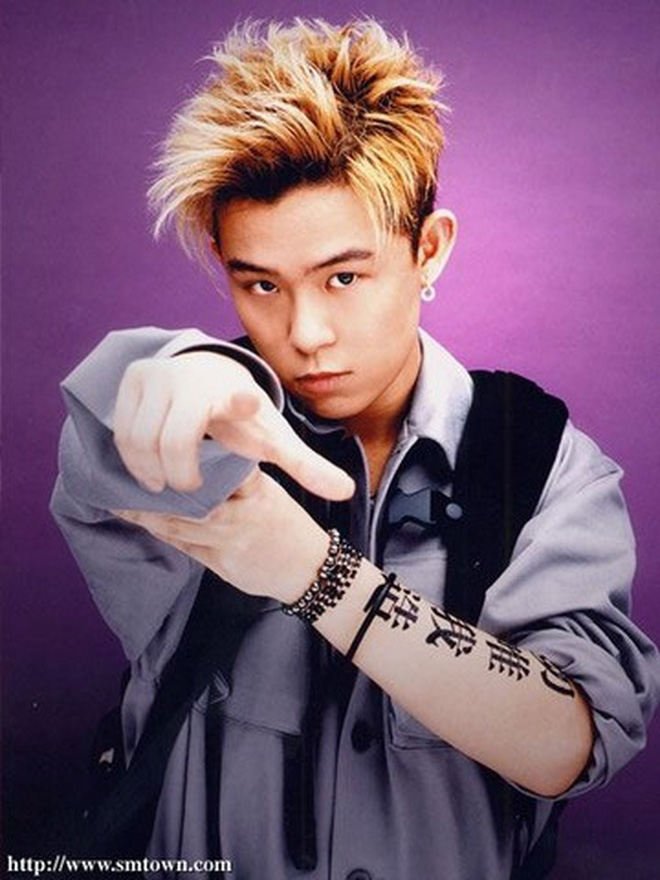 Cấm sóng nam ca sĩ 3 năm vì tội cờ bạc trái phép- Ảnh 1.