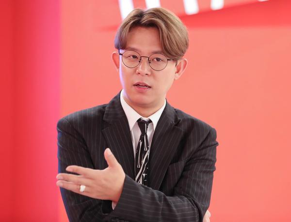 Cấm sóng nam ca sĩ 3 năm vì tội cờ bạc trái phép- Ảnh 6.