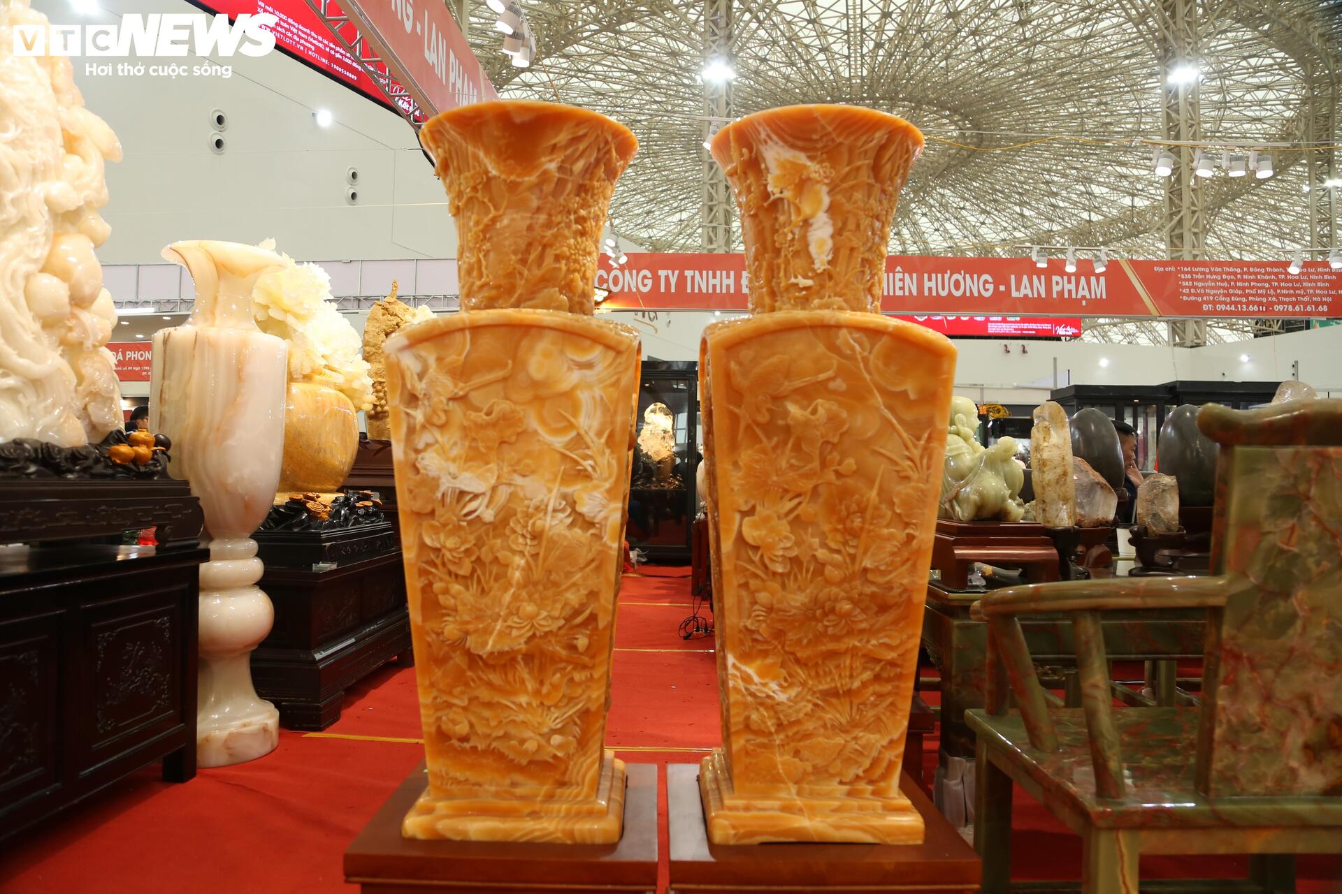 Những siêu phẩm đá quý tiền tỷ ở Hội chợ Mùa thu lần thứ nhất 2025- Ảnh 13. Những siêu phẩm đá quý tiền tỷ ở Hội chợ Mùa thu lần thứ nhất 2025- Ảnh 13.