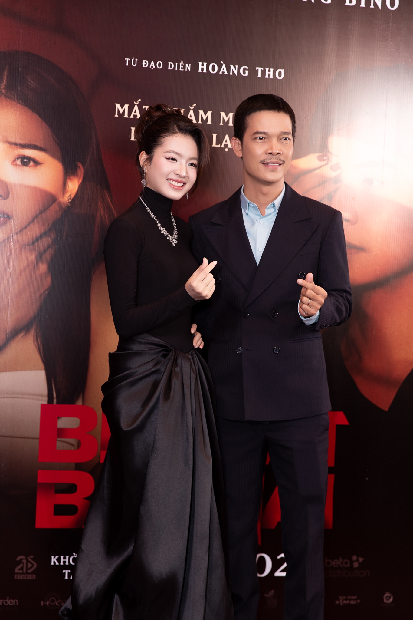 Vbiz có 1 mỹ nhân cứ xuất hiện là biến thảm đỏ thành kiệt tác, đẹp sang quá thể nhìn lóa cả mắt- Ảnh 9. Vbiz có 1 mỹ nhân cứ xuất hiện là biến thảm đỏ thành kiệt tác, đẹp sang quá thể nhìn lóa cả mắt- Ảnh 9.