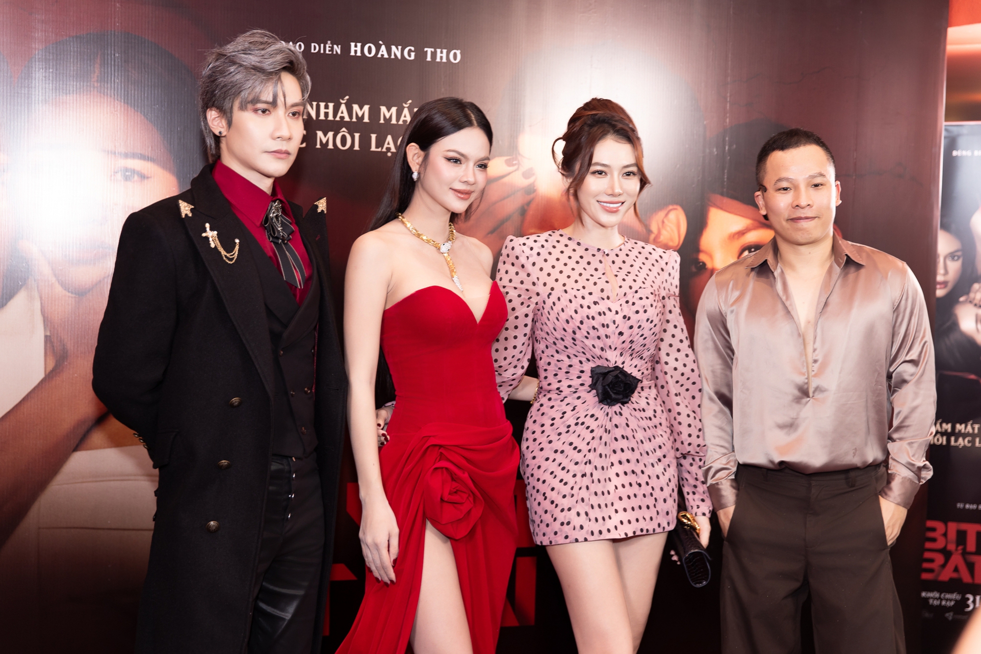 Vbiz có 1 mỹ nhân cứ xuất hiện là biến thảm đỏ thành kiệt tác, đẹp sang quá thể nhìn lóa cả mắt- Ảnh 10. Vbiz có 1 mỹ nhân cứ xuất hiện là biến thảm đỏ thành kiệt tác, đẹp sang quá thể nhìn lóa cả mắt- Ảnh 10.