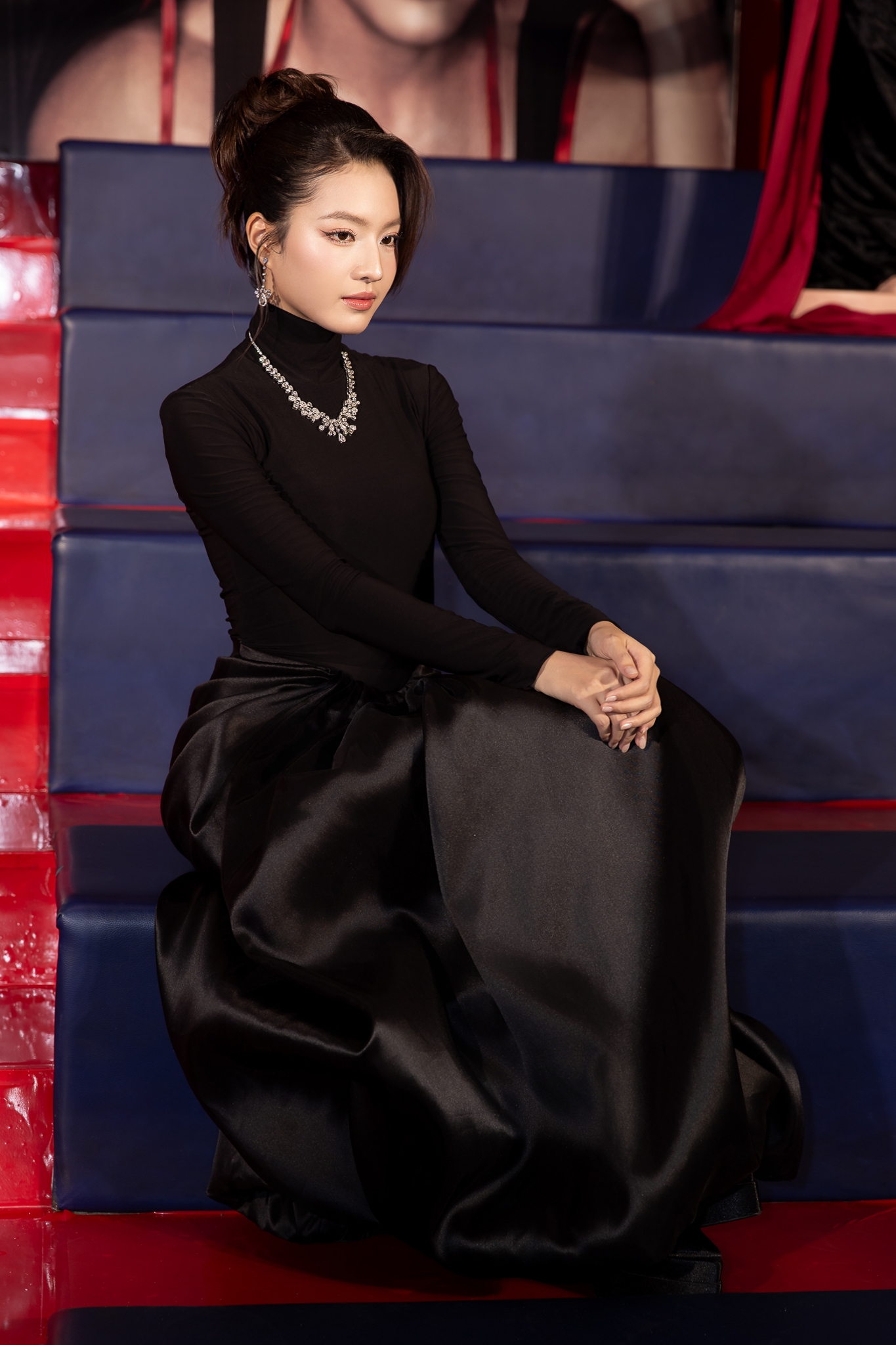 Vbiz có 1 mỹ nhân cứ xuất hiện là biến thảm đỏ thành kiệt tác, đẹp sang quá thể nhìn lóa cả mắt- Ảnh 1. Vbiz có 1 mỹ nhân cứ xuất hiện là biến thảm đỏ thành kiệt tác, đẹp sang quá thể nhìn lóa cả mắt- Ảnh 1.