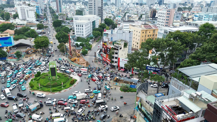 HSBC: 'Mức độ tăng trưởng kinh tế của Việt Nam đúng là riêng một đẳng cấp'- Ảnh 3. HSBC: 'Mức độ tăng trưởng kinh tế của Việt Nam đúng là riêng một đẳng cấp'- Ảnh 3.