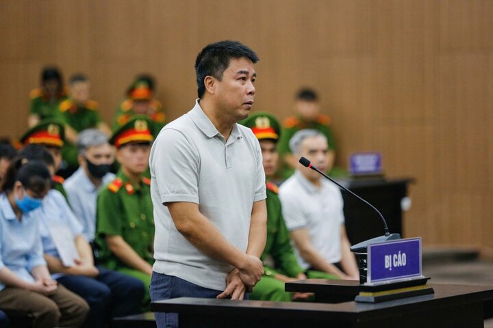 Vụ án sân bay Nha Trang: Tạm giữ hơn 1.400 giấy chứng nhận quyền sử dụng đất- Ảnh 1.