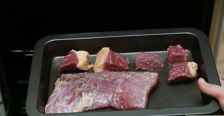 Đầu bếp kỳ cựu m&aacute;ch: "Mua thịt b&ograve; chọn 4 phần n&agrave;y v&igrave; đ&oacute; l&agrave; tất cả tinh t&uacute;y, người b&aacute;n cũng kh&ocirc;ng d&aacute;m n&oacute;i dối"- Ảnh 9.