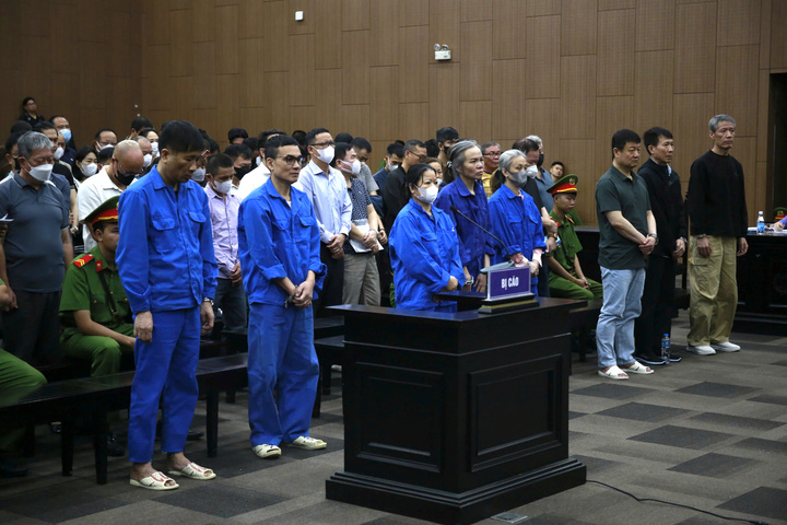 Cựu Phó Chủ tịch Phú Thọ đánh bạc 7 triệu USD xin vắng mặt tại toà do ốm nặng- Ảnh 1.