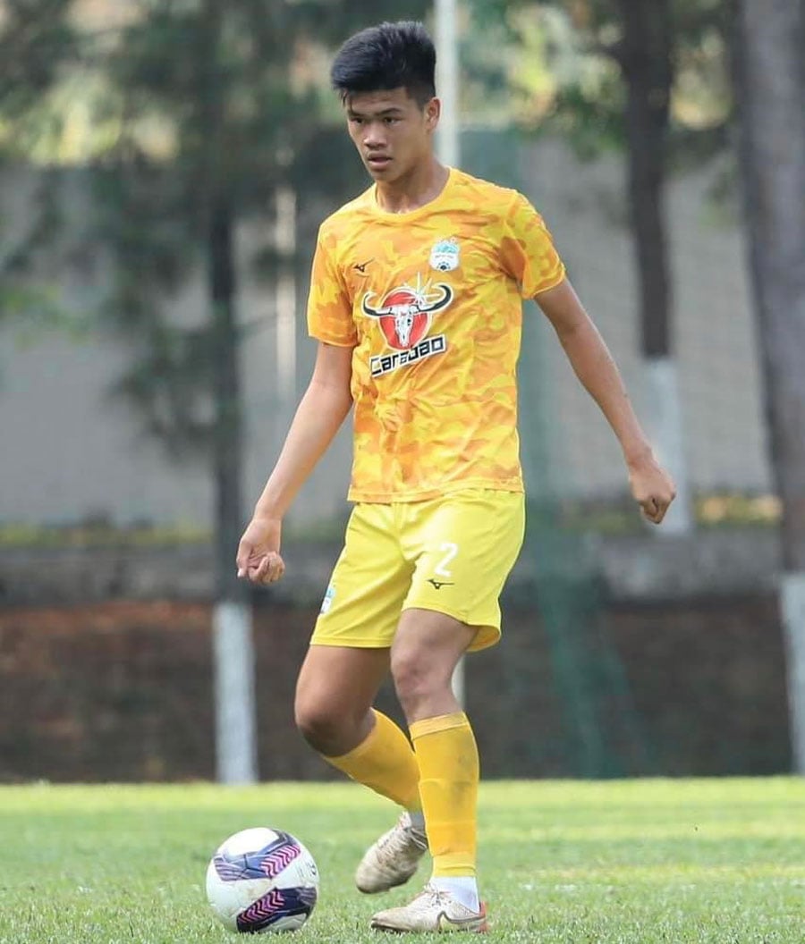 U23 Việt Nam có “đôi đũa lệch” khổng lồ & tý hon, gấp rút chuẩn bị cho SEA Games trên đất Thái Lan?- Ảnh 1.