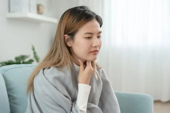 Đau họng quá số ngày này phải ĐI KHÁM NGAY! Tưởng bệnh vặt nhưng dễ ung thư mà không biết- Ảnh 1. Đau họng quá số ngày này phải ĐI KHÁM NGAY! Tưởng bệnh vặt nhưng dễ ung thư mà không biết- Ảnh 1.