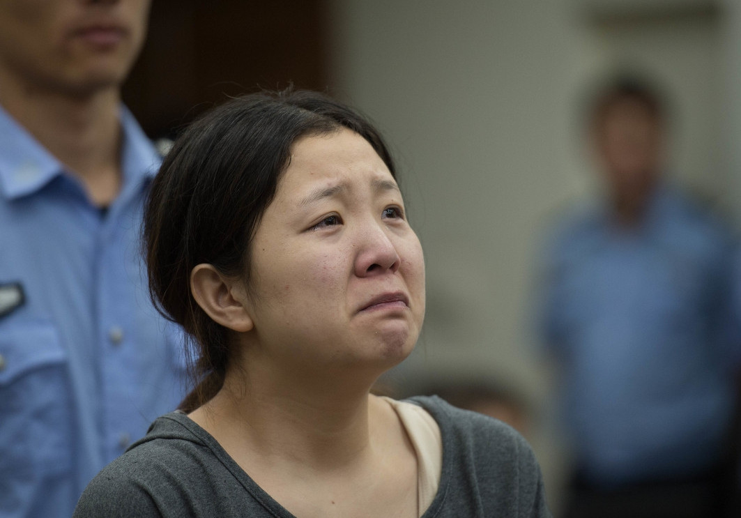 Người phụ nữ nuôi em gái thành luật sư, cho tiền mua nhà, cưới chồng, đến khi bệnh nặng xin ở nhờ, em đáp: "Nhà em đang có khách"- Ảnh 4.