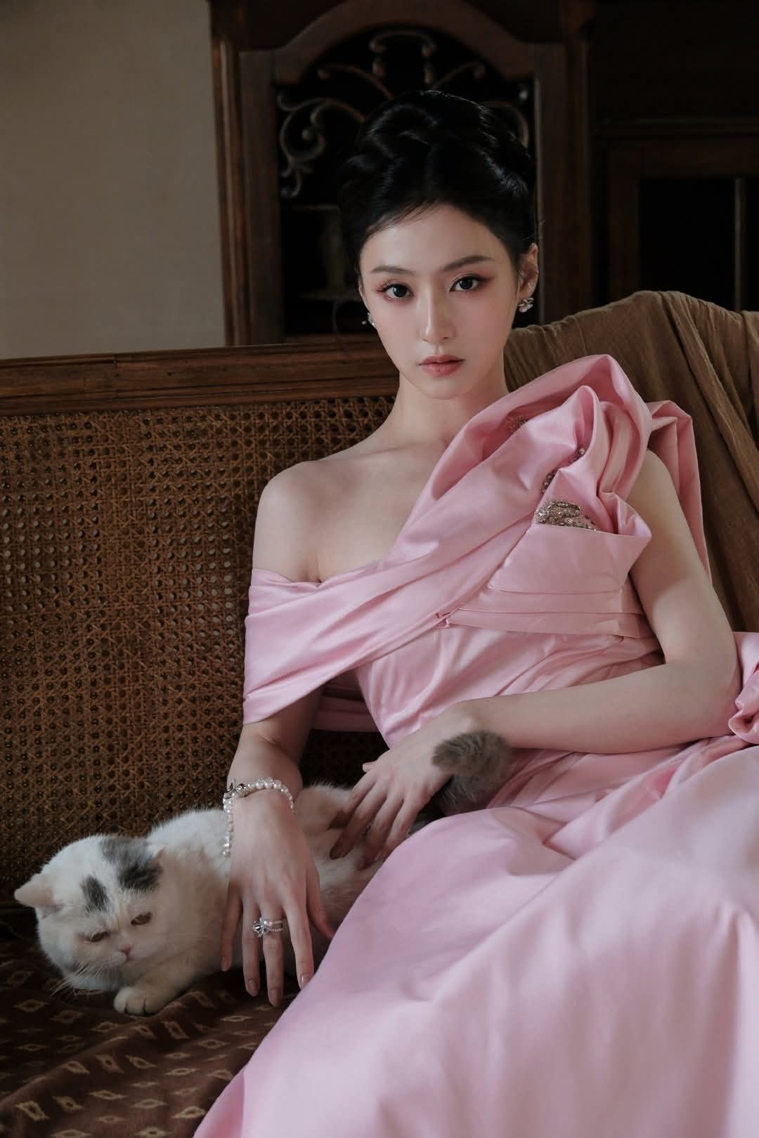 Tướng mặt của người bạc tỷ- Ảnh 5.