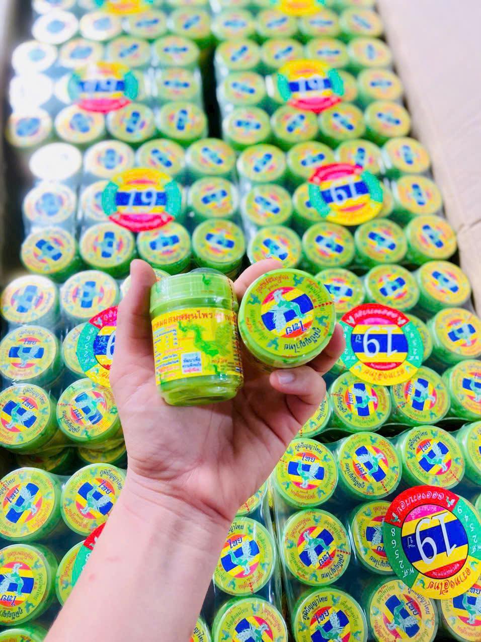 Người Tiêu Dùng Việt Sốc Khi Biết Tin Dầu Hít Mũi Người Tiêu Dùng Việt Sốc Khi Biết Tin Dầu Hít Mũi