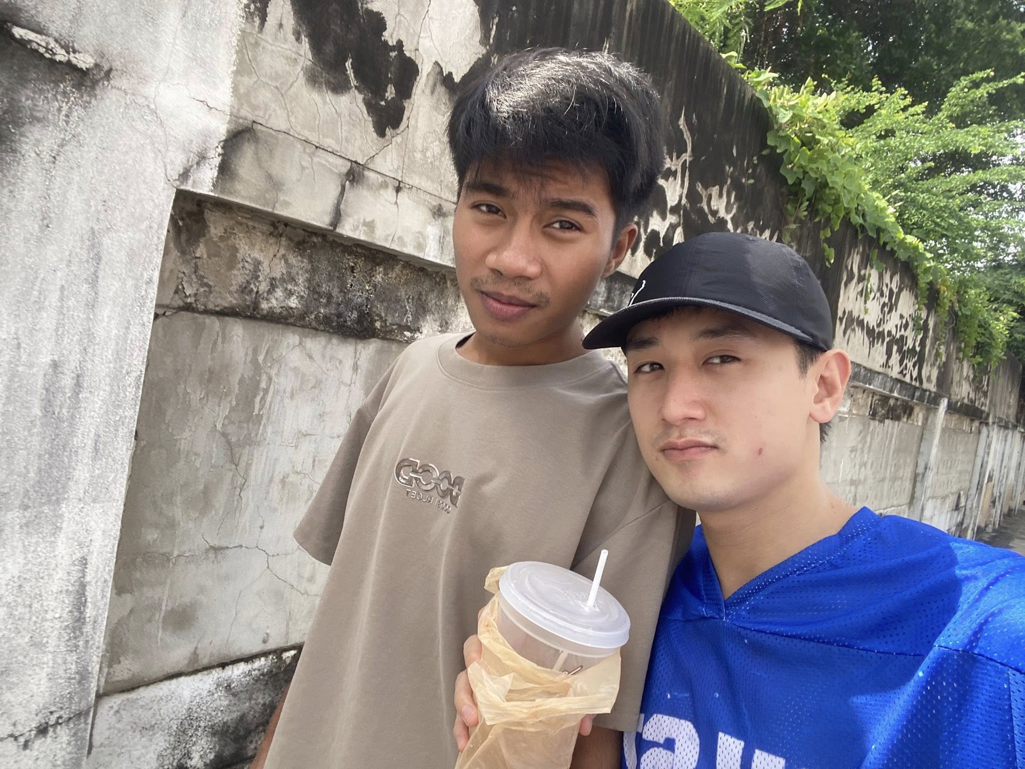 Nam diễn viên mắc HIV công khai bạn trai, hé lộ 2 nỗi lo- Ảnh 2. Nam diễn viên mắc HIV công khai bạn trai, hé lộ 2 nỗi lo- Ảnh 2.