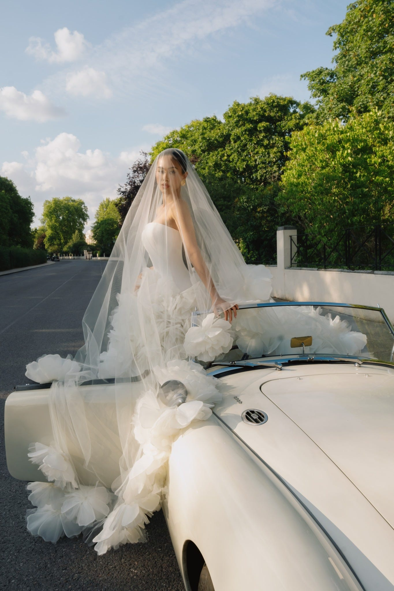 Chồng sắp cưới của Tiên Nguyễn - 