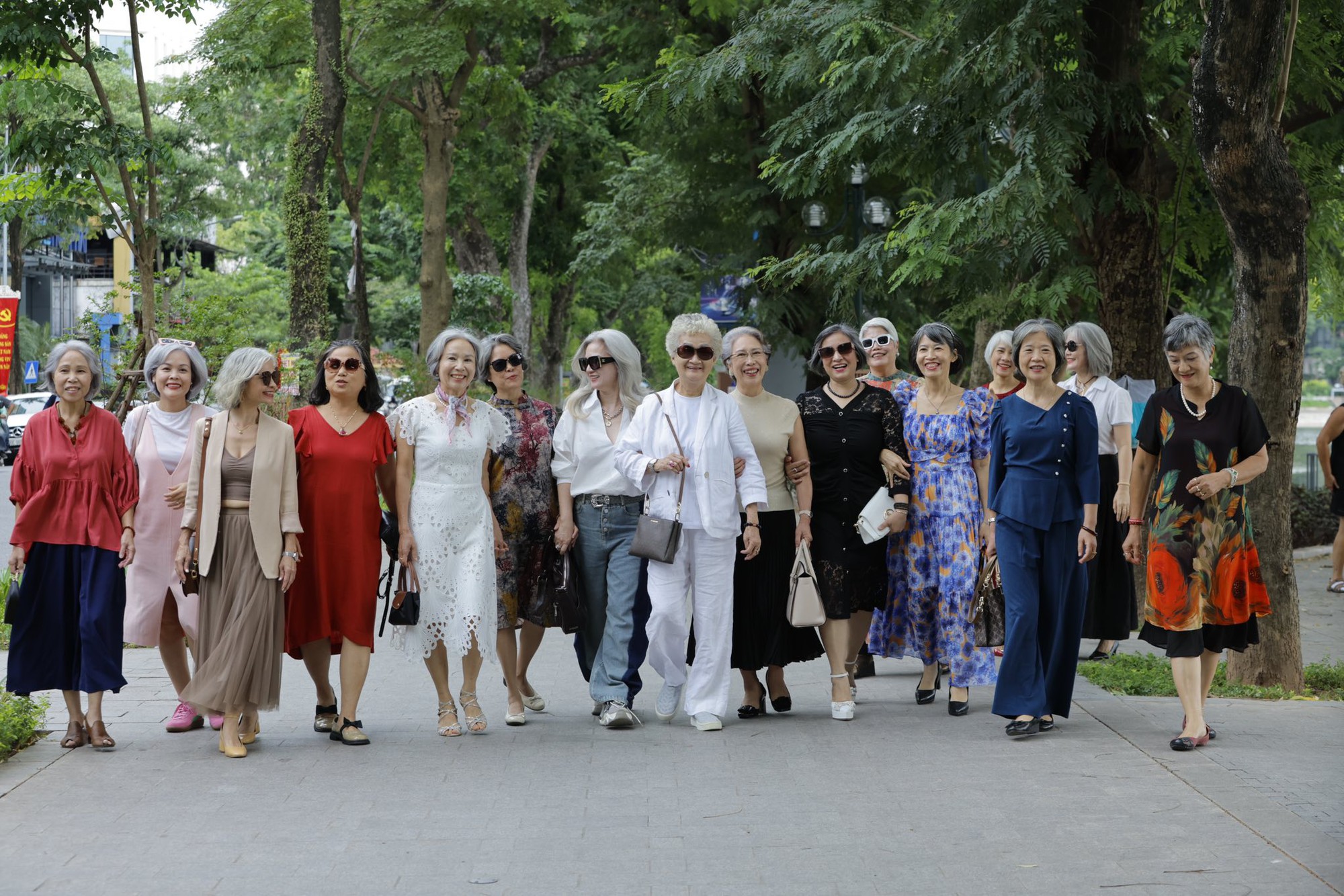 Tìm ra hội chơi tóc bạc khét nhất thủ đô, đỉnh nhất là một Tìm ra hội chơi tóc bạc khét nhất thủ đô, đỉnh nhất là một