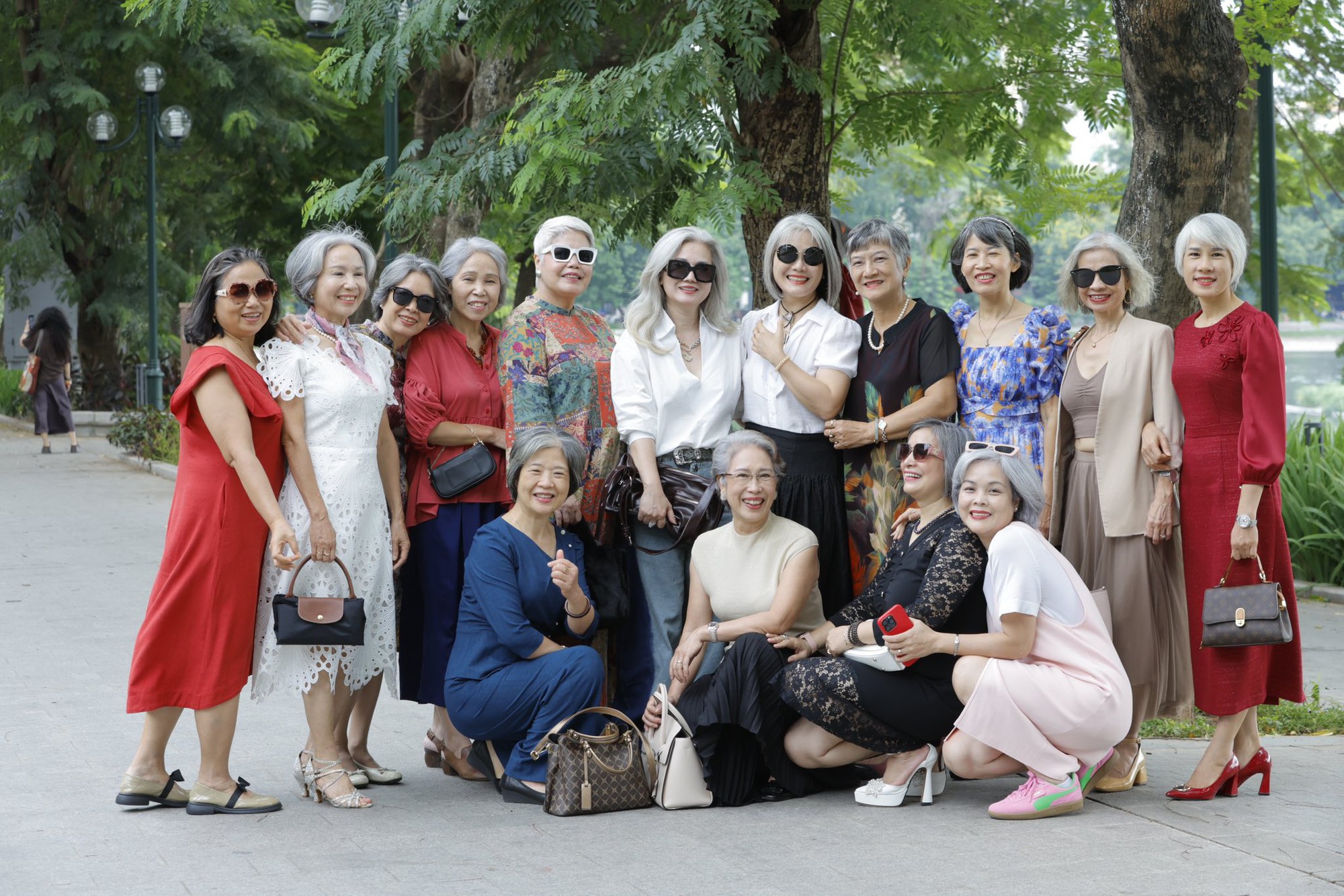 Tìm ra hội chơi tóc bạc khét nhất thủ đô, đỉnh nhất là một Tìm ra hội chơi tóc bạc khét nhất thủ đô, đỉnh nhất là một