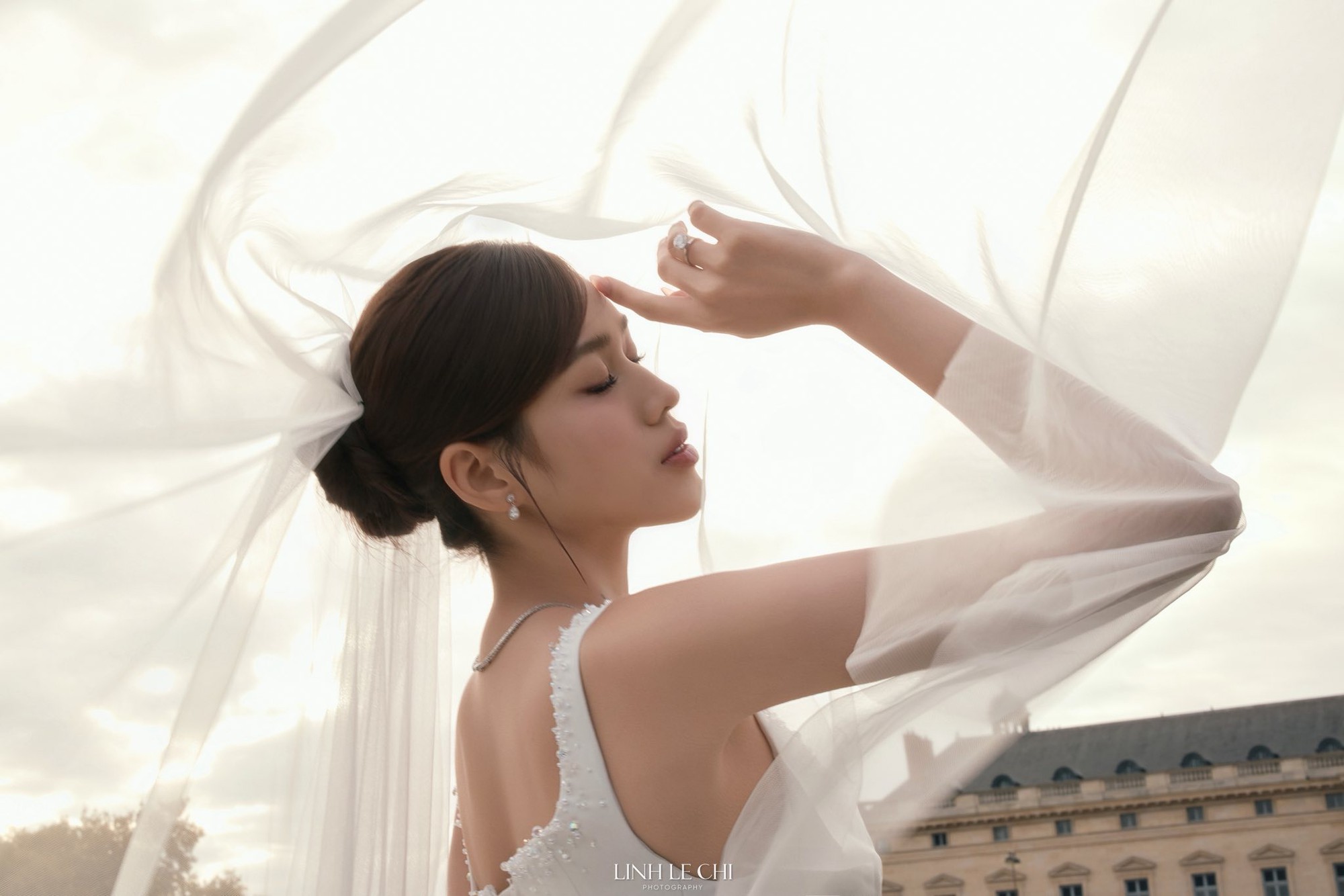 Trọn ảnh cưới ở Châu Âu của Đỗ Hà: Thiếu gia Viết Vương lại thế nữa rồi!- Ảnh 10. Trọn ảnh cưới ở Châu Âu của Đỗ Hà: Thiếu gia Viết Vương lại thế nữa rồi!- Ảnh 10.