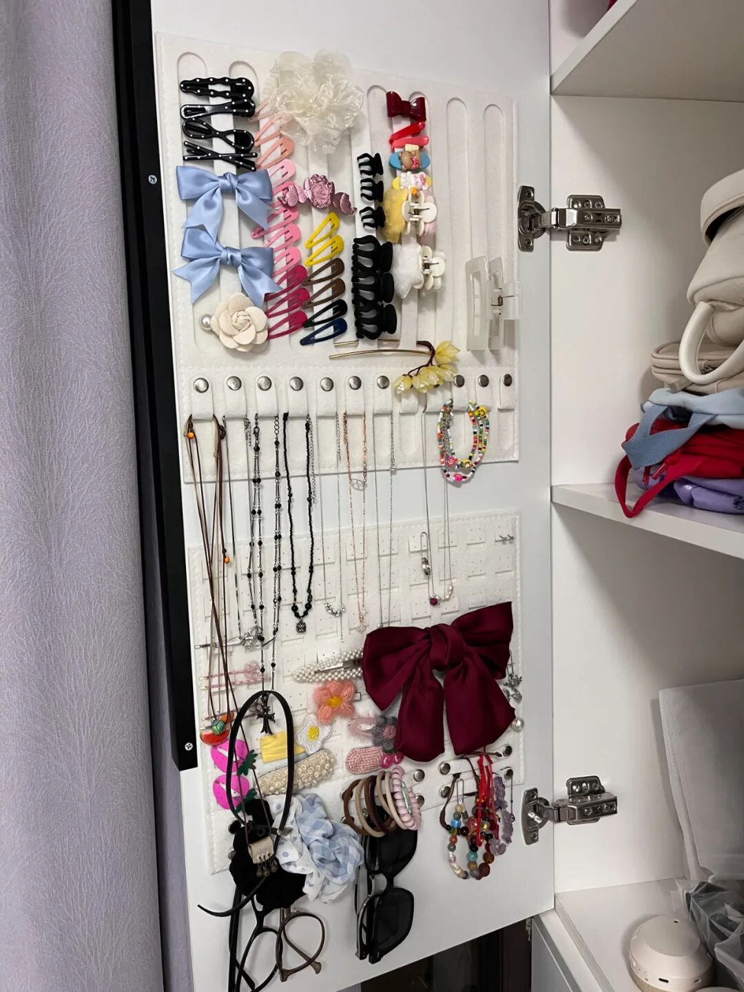 Cách cất đồ trong tủ của phụ nữ trung niên khiến tôi phải thốt lên: Sao họ thông minh thế!- Ảnh 15. Cách cất đồ trong tủ của phụ nữ trung niên khiến tôi phải thốt lên: Sao họ thông minh thế!- Ảnh 15.