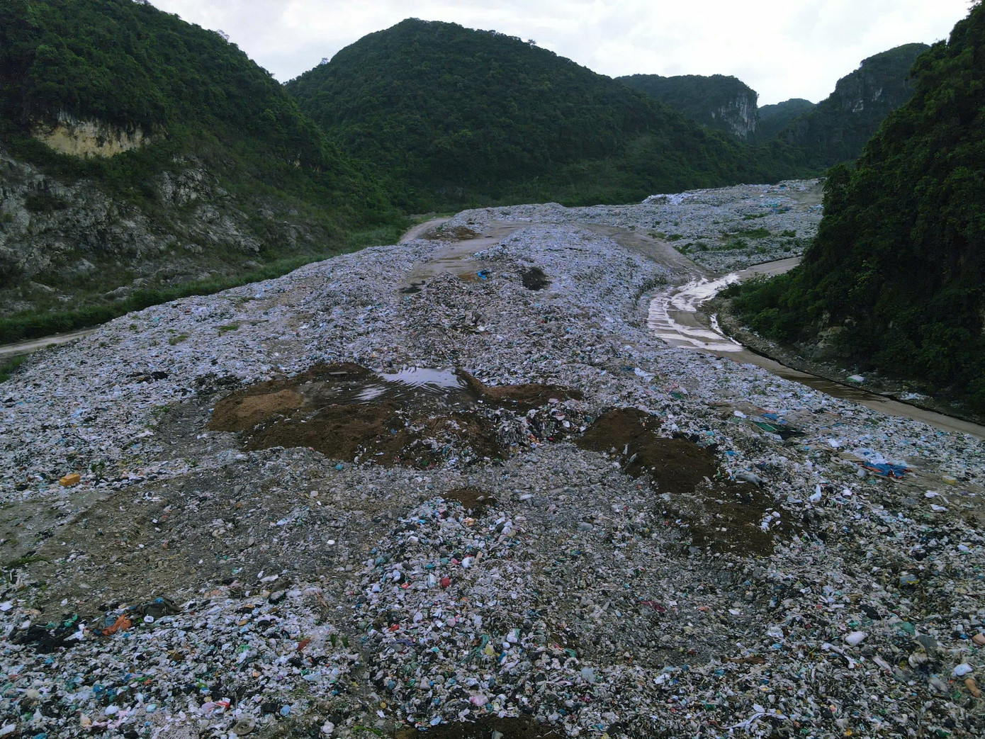 Giải cứu thung lũng đang 'chết' dần vì rác ở Ninh Bình- Ảnh 7.