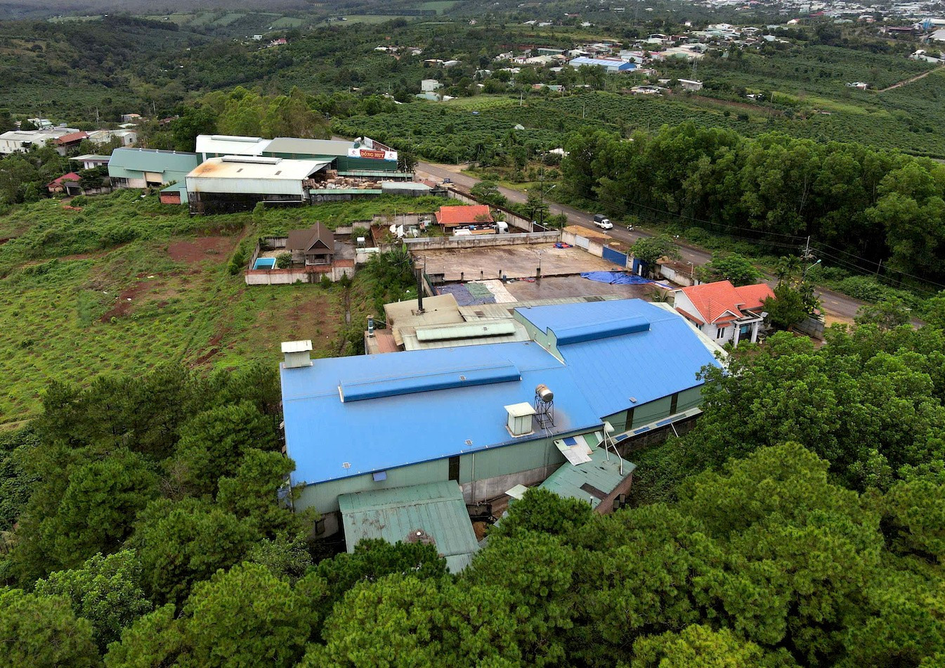 Tận thấy cơ ngơi của đại gia 'cà phê giả' vừa bị tạm giữ hình sự- Ảnh 6.