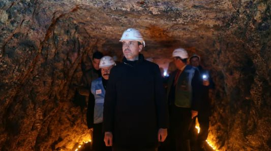 Một quốc gia vừa tuyên bố phát hiện mỏ đất hiếm lớn thứ 3 thế giới: Quy mô ước tính 12,5 triệu tấn, phân vân không biết bắt tay Mỹ hay Trung Quốc- Ảnh 1. Một quốc gia vừa tuyên bố phát hiện mỏ đất hiếm lớn thứ 3 thế giới: Quy mô ước tính 12,5 triệu tấn, phân vân không biết bắt tay Mỹ hay Trung Quốc- Ảnh 1.