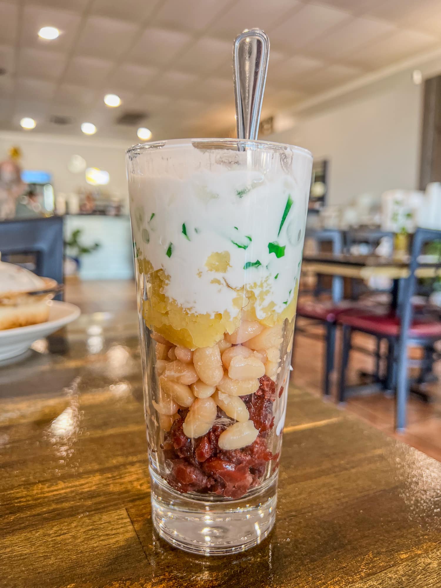 5 món tráng miệng của Việt Nam được khách Tây khen nức nở: Có món người Việt chưa nghe tên bao giờ- Ảnh 4. 5 món tráng miệng của Việt Nam được khách Tây khen nức nở: Có món người Việt chưa nghe tên bao giờ- Ảnh 4.