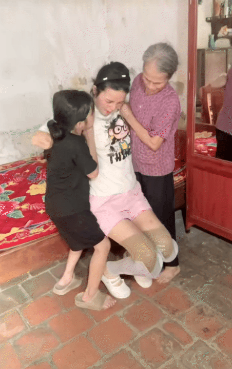 NGA TÍCH CỰC - Kênh Tiktok của mẹ 2 con mất tứ chi sau cơn bạo bệnh: Kiên cường tập luyện với đôi chân 
