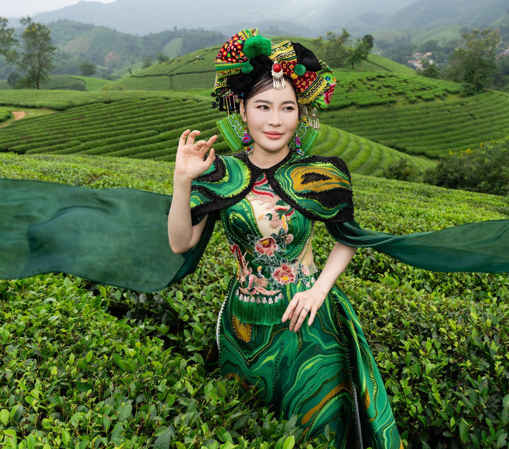 Phương Thảo mời Tạ phim "Mưa đỏ" đóng MV đầu tay- Ảnh 2.