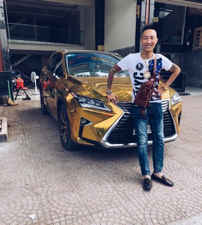 Huấn Hoa Hồng là ai?- Ảnh 2. Huấn Hoa Hồng là ai?- Ảnh 2.