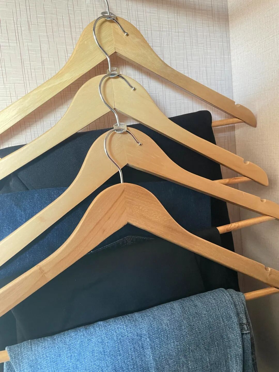 Cách cất đồ trong tủ của phụ nữ trung niên khiến tôi phải thốt lên: Sao họ thông minh thế!- Ảnh 16. Cách cất đồ trong tủ của phụ nữ trung niên khiến tôi phải thốt lên: Sao họ thông minh thế!- Ảnh 16.